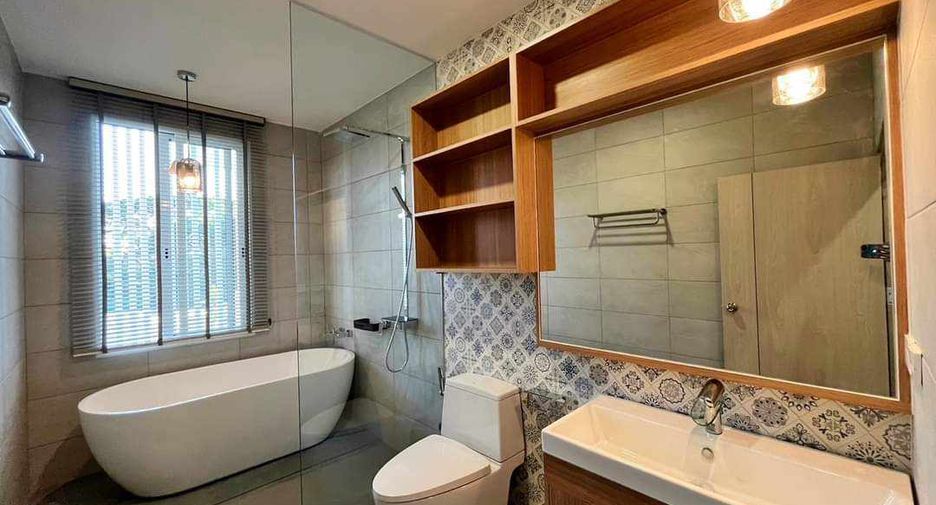 Haus zum Kauf mit 6 Zimmer in San Sai, Chiang Mai