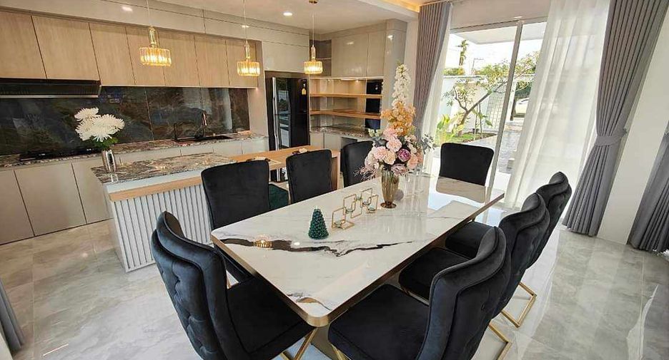 Haus zum Kauf mit 6 Zimmer in San Sai, Chiang Mai