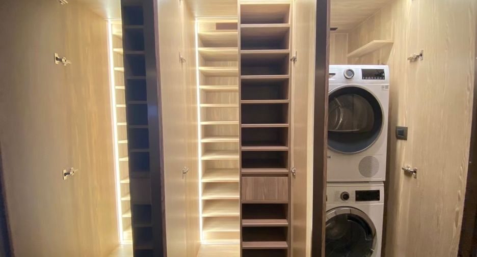 For rent 1 Beds condo in Pathum Wan, Bangkok
