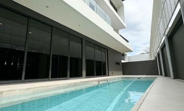 For sale 4 bed house in Prawet, Bangkok