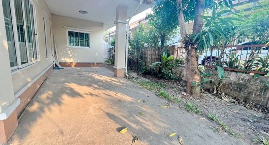 出租 3 卧室 独立屋 在 Si Racha, Chon Buri