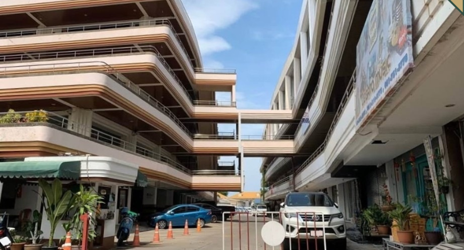 For rent 3 bedrooms office in Watthana, Bangkok