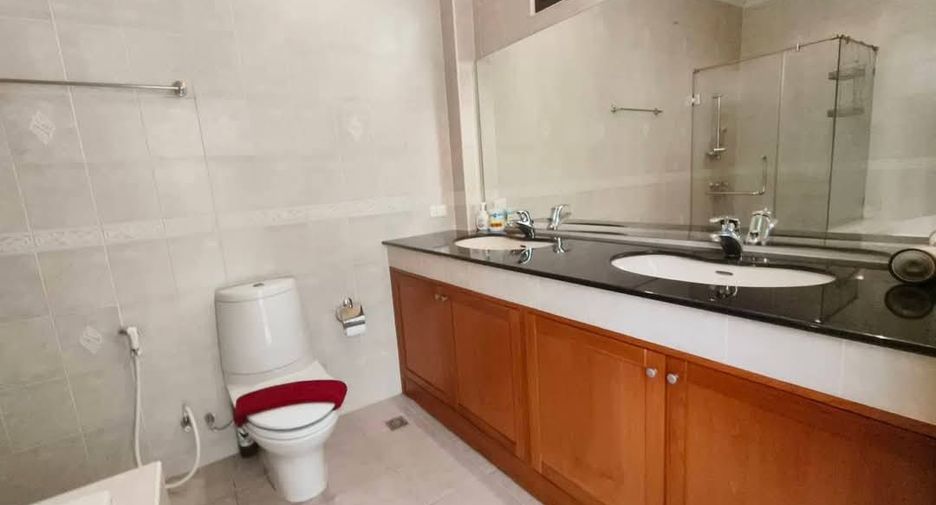 出租 和 出售 3 卧室 独立屋 在 Bang Lamung, Chon Buri