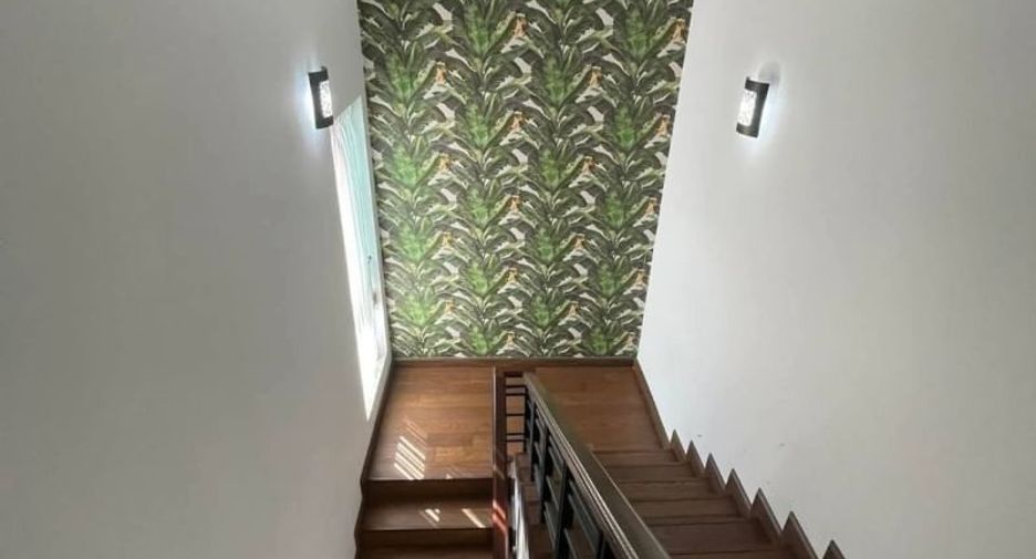 For rent 5 bedrooms house in Hang Dong, Chiang Mai
