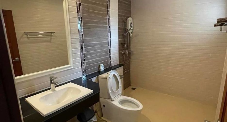 For rent 5 bedrooms house in Hang Dong, Chiang Mai