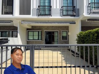 For rent 3 bed townhouse in Bang Phli, Samut Prakan