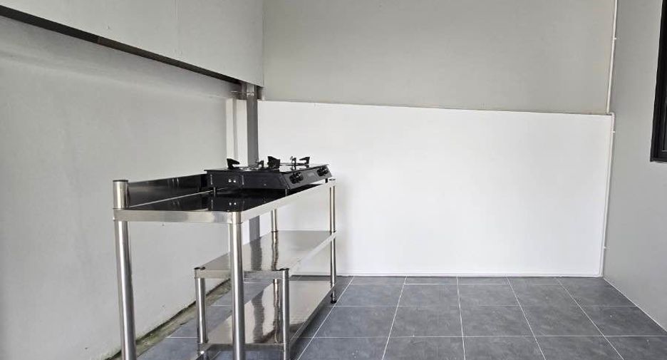For rent 4 bedrooms house in San Sai, Chiang Mai