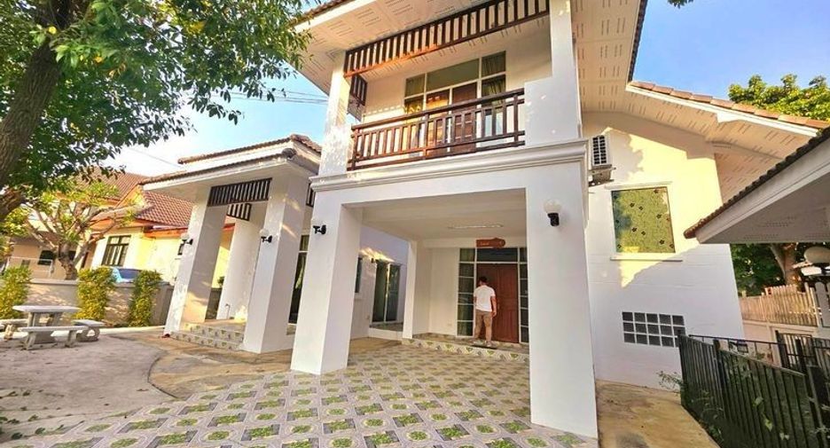 For rent 3 bedrooms house in San Sai, Chiang Mai