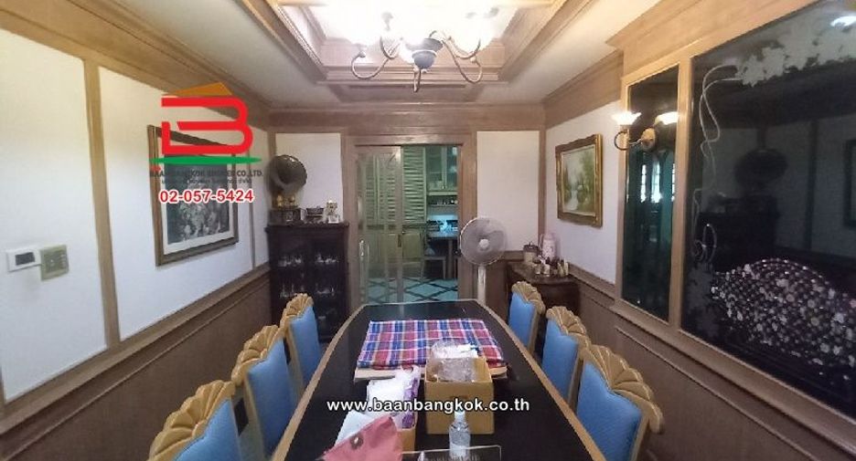 For sale 9 bedrooms house in Mueang Samut Prakan, Samut Prakan