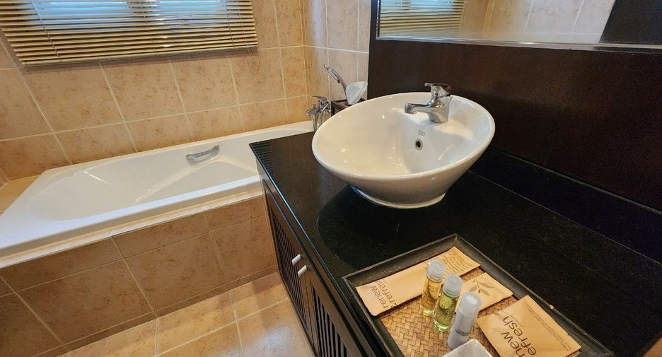 Serviced Apartment zur Miete mit 3 Zimmer in Khlong Toei, Bangkok