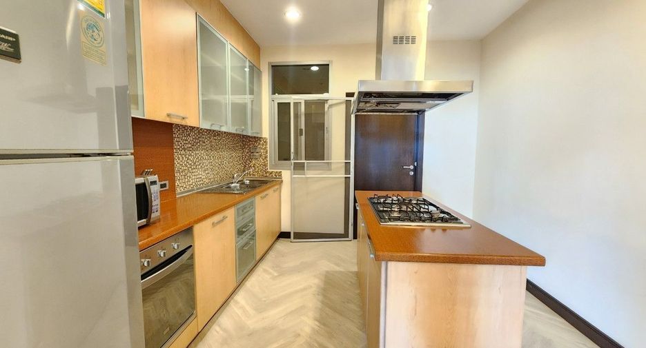 Serviced Apartment zur Miete mit 3 Zimmer in Khlong Toei, Bangkok