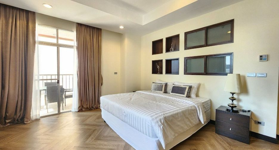 Serviced Apartment zur Miete mit 3 Zimmer in Khlong Toei, Bangkok