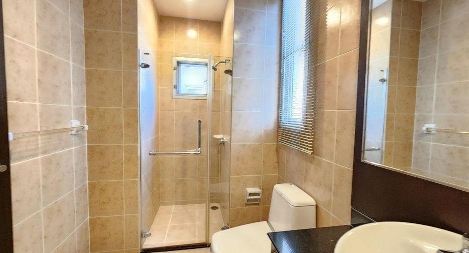 Serviced Apartment zur Miete mit 3 Zimmer in Khlong Toei, Bangkok