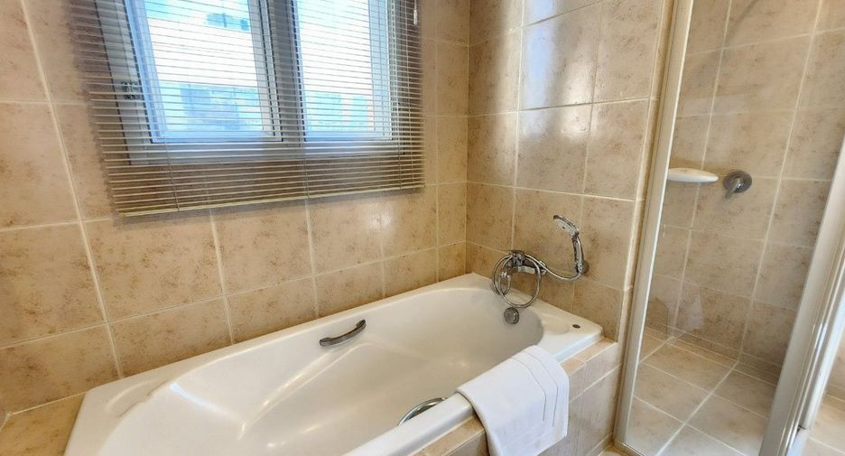 Serviced Apartment zur Miete mit 3 Zimmer in Khlong Toei, Bangkok