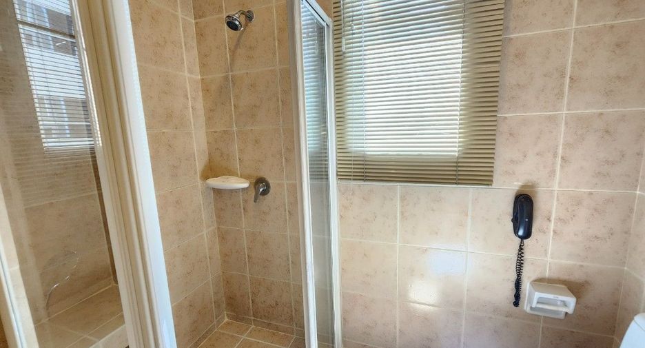 Serviced Apartment zur Miete mit 3 Zimmer in Khlong Toei, Bangkok