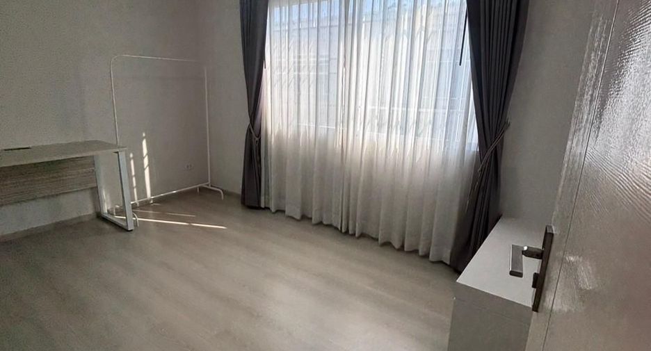 Аренда 2 спальни таунхаус в Bang Phli, Самутпракан