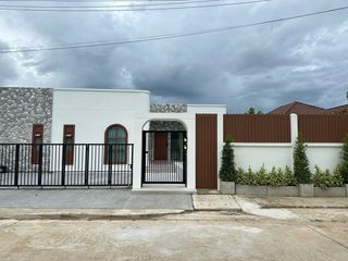 Casa en venta de 4 habitaciones en Hang Dong, Chiang Mai