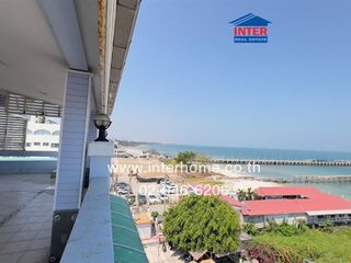 For sale 8 bed retail Space in Hua Hin, Prachuap Khiri Khan