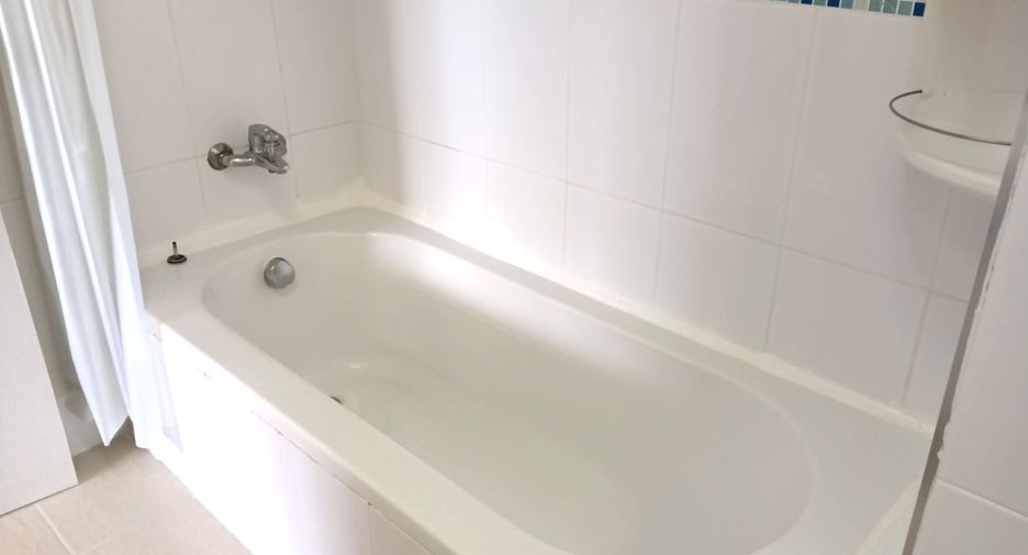 Apartment zur Miete mit 3 Zimmer in Khlong Toei, Bangkok