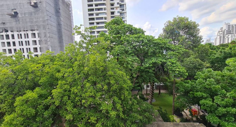 For rent 1 bed apartment in Khlong Toei, Bangkok