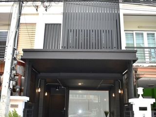 For rent 3 Beds townhouse in Lat Phrao, Bangkok