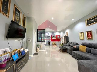 For sale 4 bed townhouse in Mueang Krabi, Krabi