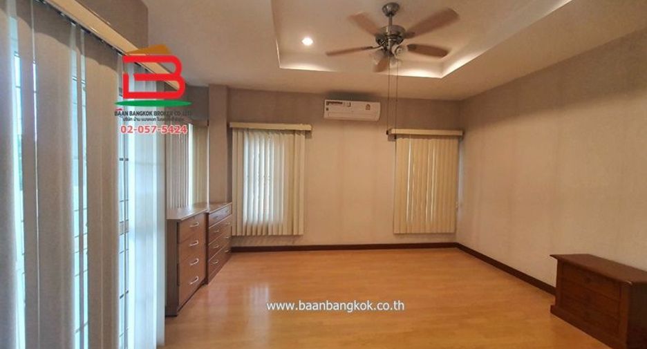 出售 3 卧室 独立屋 在 Bang Khen, 曼谷