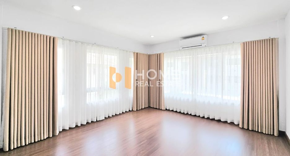 Haus zum Kauf mit 3 Zimmer in Bang Khen, Bangkok