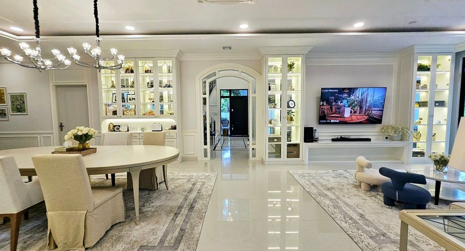 For sale 5 Beds house in Prawet, Bangkok