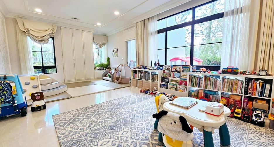 For sale 5 Beds house in Prawet, Bangkok