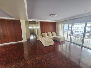 For rent 3 bedrooms apartment in Khlong Toei, Bangkok