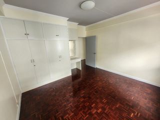 For rent 3 bedrooms apartment in Khlong Toei, Bangkok
