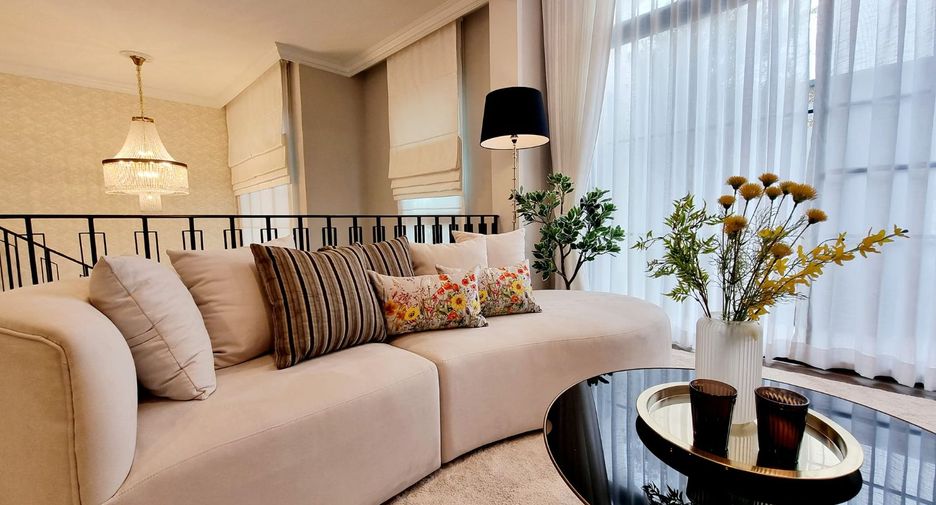 For sale 5 Beds house in Prawet, Bangkok