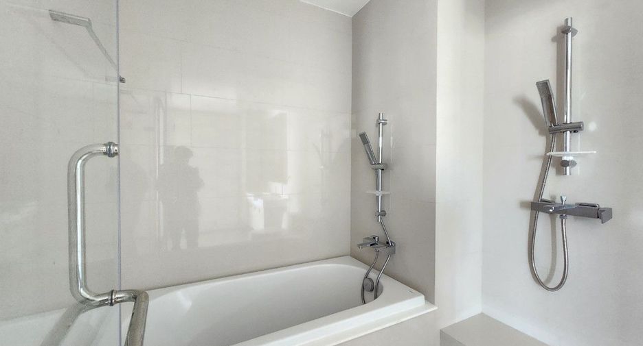 For rent 2 bedrooms apartment in Khlong Toei, Bangkok