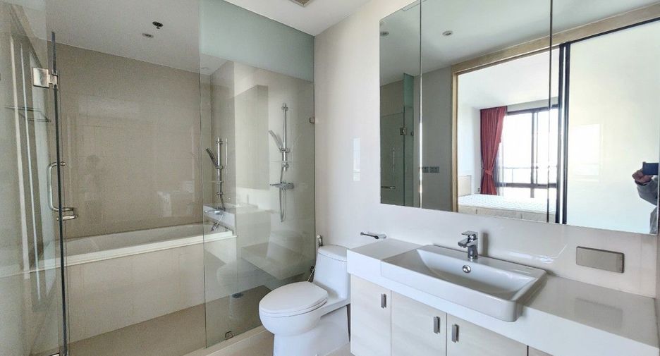 For rent 2 bedrooms apartment in Khlong Toei, Bangkok