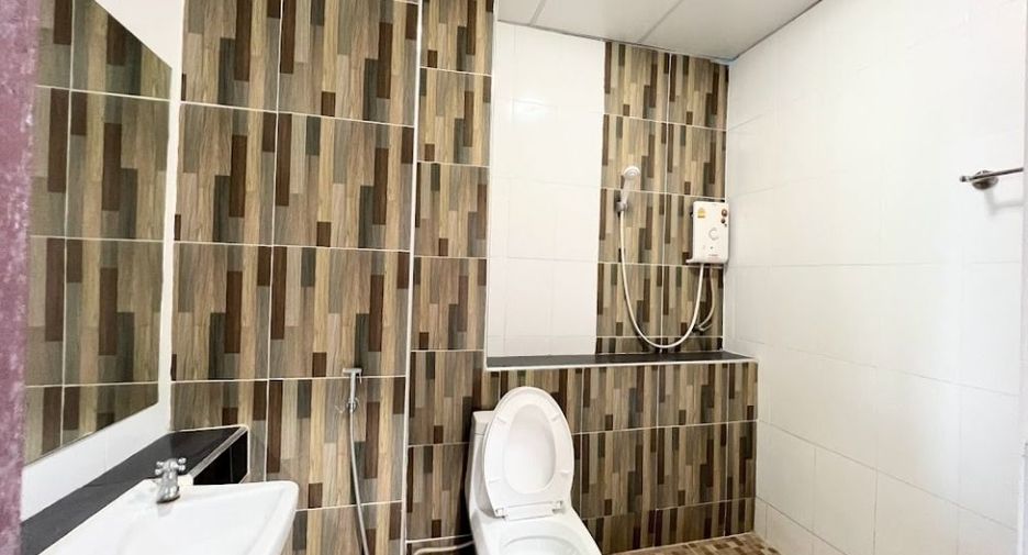 For sale 67 bedrooms apartment in Mueang Maha Sarakham, Maha Sarakham