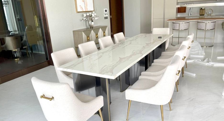 For sale 4 bedrooms condo in Pathum Wan, Bangkok