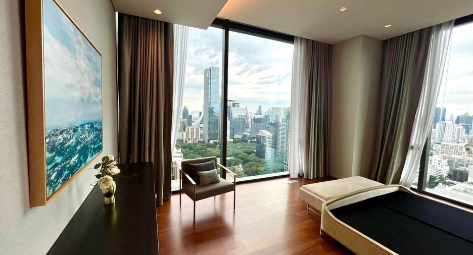 For sale 4 bedrooms condo in Pathum Wan, Bangkok