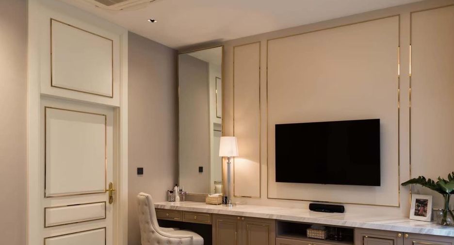 Haus zum Kauf mit 5 Zimmer in Pak Kret, Nonthaburi