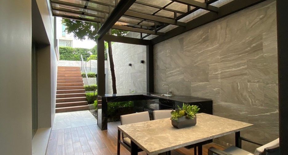 Haus zum Kauf mit 3 Zimmer in Phaya Thai, Bangkok