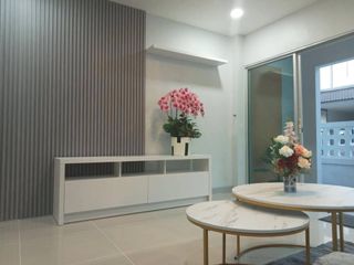 For sale 5 bed house in Phanat Nikhom, Chonburi