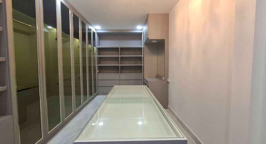 ขาย 4 ห้องนอน วิลล่า ใน บางละมุง, ชลบุรี