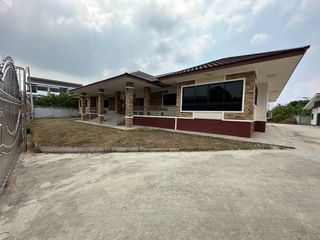 For sale 10 bed house in Phanat Nikhom, Chonburi