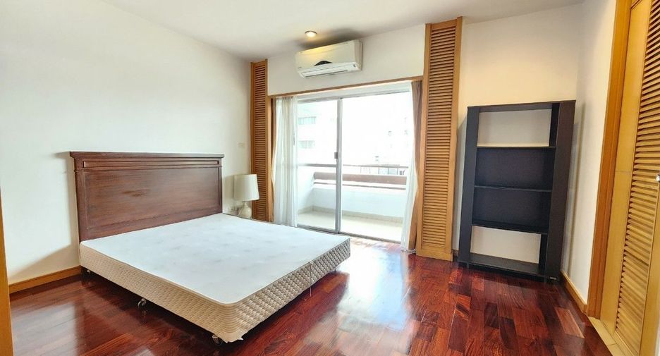 Apartamento en alquiler de 3 habitaciones en Bang Rak, Bangkok