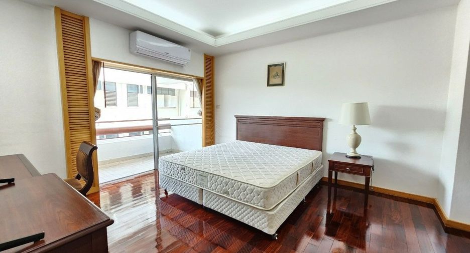 Apartamento en alquiler de 3 habitaciones en Bang Rak, Bangkok