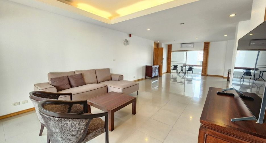 À louer 3 chambres appartement à Bang Rak, Bangkok