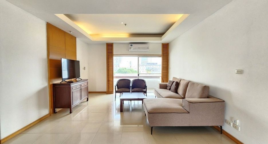 À louer 3 chambres appartement à Bang Rak, Bangkok