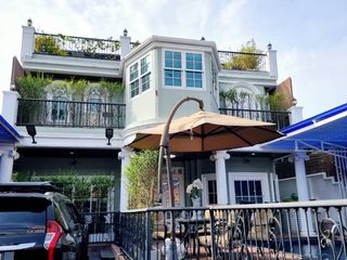 For sale 4 Beds house in Khlong San, Bangkok