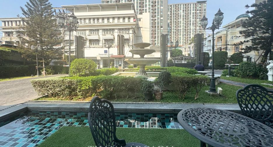 For sale 1 bed condo in Bang Phlat, Bangkok