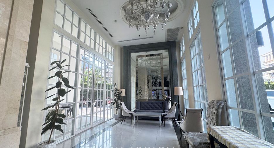 For sale 1 bed condo in Bang Phlat, Bangkok